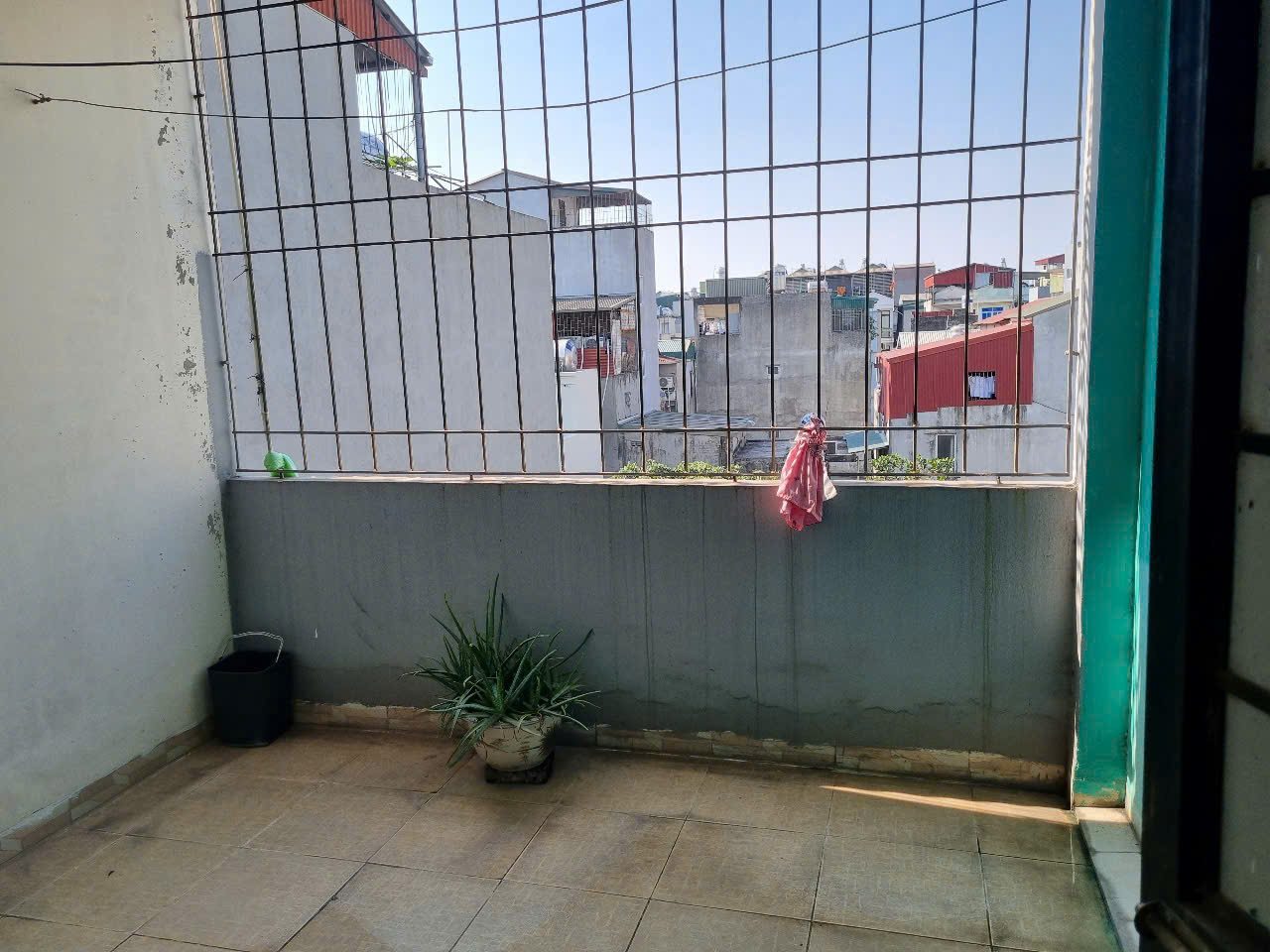 Cho thuê nhà Phố Lĩnh Nam, 4 tầng x 40m2, 5 ngủ, 11 Triệu ở gđ, nhóm ngoan, 10m ra ô tô - Ảnh 3